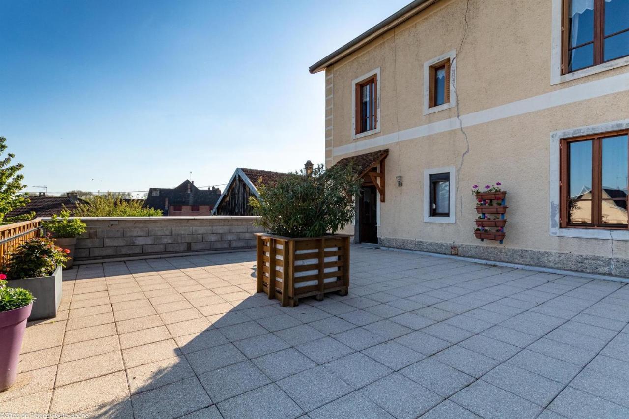 Les Hirondelles Villa Pesmes Exterior foto